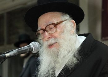 Rabbi Shmaryahu Yosef Nissim Karelitz is the chairman of the beis din tzedek (rabbinical court) of Bnei Brak. Photo by yaakov Naumi/Flash90. **YATED NEEMAN & KIKAR SHABAT & KOOKER OUT** . *** Local Caption *** - ??? ?????? ???? ???? ????? (???? ??' ?????? ?'???"?, 19 ???? 1926) ??? ???? ???? ???"? ???? ???, ??? ????? ????? ?????, ?? ????? ??? ????? ???? ???? ???? ???.