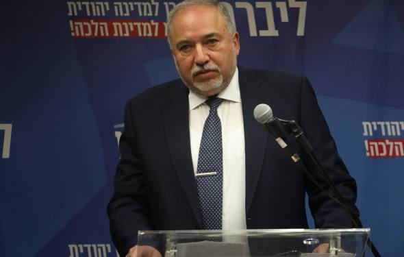 Head of the Israel Beyteinu part Avigdor Liberman leads a faction meeting in the Israeli parilament on November 20, 2019. Photo by Hadas Parush/FLASH90 *** Local Caption *** ??????? ??????
????? ??????