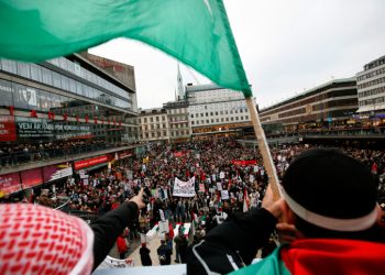 Thousands of people gather in Stockholm waving the Palestinian and the Hamas flag, yelling "Boycott Israel" and " Long Live Palestine" as they protest Israel's actions in Gaza. The demonstration was the largest solidarity protest which has taken place in Sweden during the past years. January 10, 2009. Photo by Miriam Alster/Flash90 *** Local Caption *** ??????
????? ??? ????????
??? ????? ????????
?????????
???????
????????
????????
?????????
???????
???????? ???????
????????
???????
????????
????????
?????????
????????
????????? ????????
?????????
????????
???????
????????
???????
?????????
????????