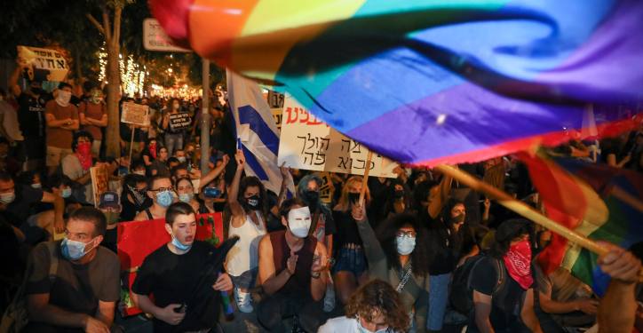 Israelis protest against Israeli prime minister Benjamin Netanyahu  in Jerusalem on August 01, 2020. Photo by Olivier Fitoussi/Flash90 *** Local Caption *** ????

?????
???????
?????
?????