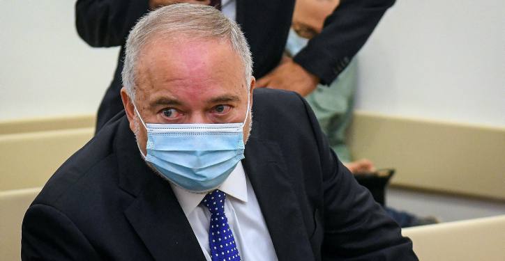 Yisrael Beytenu Chairman Avigdor Lieberman arrives for a court hearing on a lawsuit he filed against Israeli Journalist Yoav Yitzhak, at the Magistrate Court in Petah Tikva, November 24, 2020. Photo by Flash90 *** Local Caption *** ??? ????
????
????
????
???
?????
?????
??????? ??????