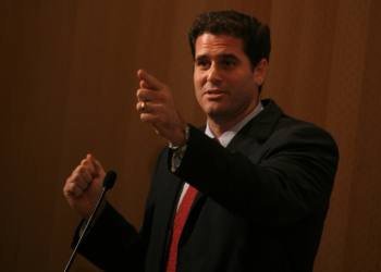 Ron Dermer, the Senior Advisor to Prime Minister Netanyahu, speaks about how to defend Israel online at a convention for Jewish bloggers held in Jerusalem on September 13, 2009. Photo by Miriam Alster/Flash90 *** Local Caption *** ??? ????