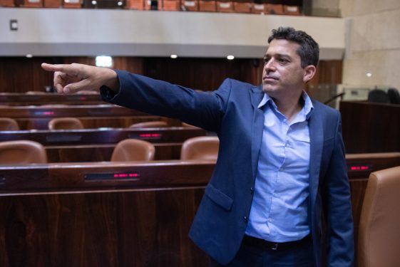 New Knesset member Amichai Chikli  seen at the Knesset , ahead of the opening Knesset session of the new government, on April 05, 2021. Photo by Olivier Fitousi/Flash90 *** Local Caption *** ??? ???? 
????
????
?????? 
????? ????
???? ???? ?????
????
????? ?????