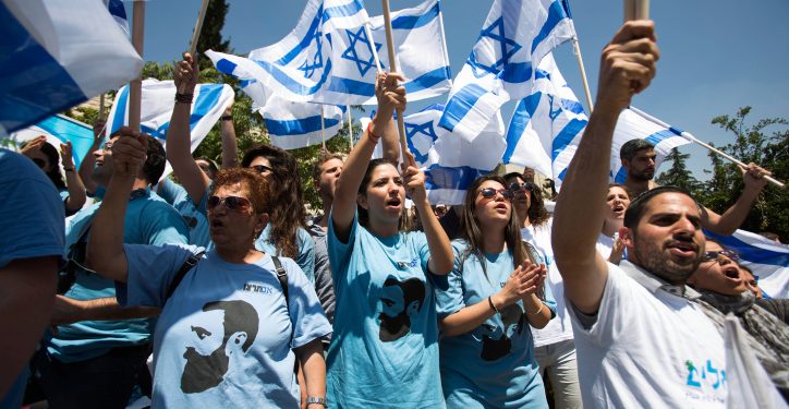 Israeli student right wing activists of the Im Tirzu movement demonstrate next to Arab Israeli and Israeli left wing activist students, not pictured, during a rally marking the upcoming Nakba anniversary at the Hebrew University in Jerusalem on May 14, 2014. Palestinians mark the Nakba on May 15, commemorating the expulsion and fleeing of Palestinians from their lands as a result of the 1948 war that led to the creation of the Jewish state. Photo by Yonatan Sindel/Flash90 *** Local Caption *** ???????? ???? ????? ?????? ???? ????? ??? ?????? ? ???? ?? ???? ????? ???? 48  ????? ??????? ??? ????? ?? ????  ? ?????????? ? ????? ? ???????
????
????