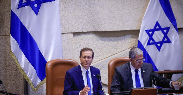 Israeli president Isaac Herzog speaks during a plenary session of the opening day of the winter session at the Knesset, on October 4, 2021. Photo by Olivier Fitoussi/Flash90 *** Local Caption *** ????
?????
?????
?????
????? ????
???? ?????
????
??????