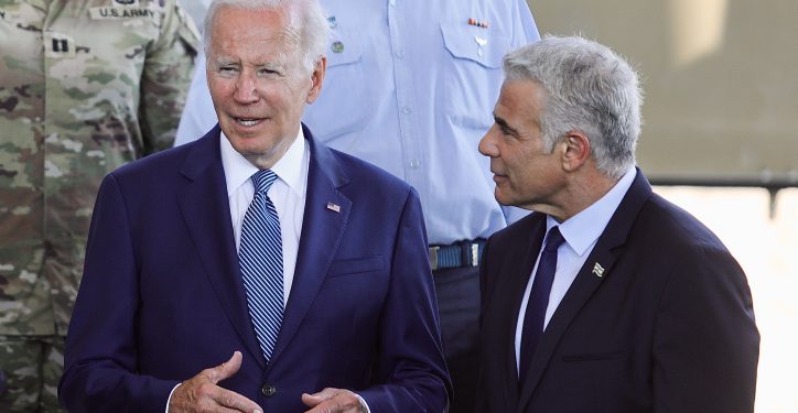 US president Joe Biden and Prime Minister Yair Lapid tour at Israel's advanced missile-defense systems after his arrival at Ben Gurion Airport, near Tel Aviv on July 13, 2022. Joe Biden on his first official visit to Israel since becoming US president. Photo by Marc Israel Sellem/POOL *** Local Caption *** ????? ?????
???? 
???"?
????
??????
?'? ?????
??????
???
????
????
???? ????
??? ???
??? ??????
?? ???????